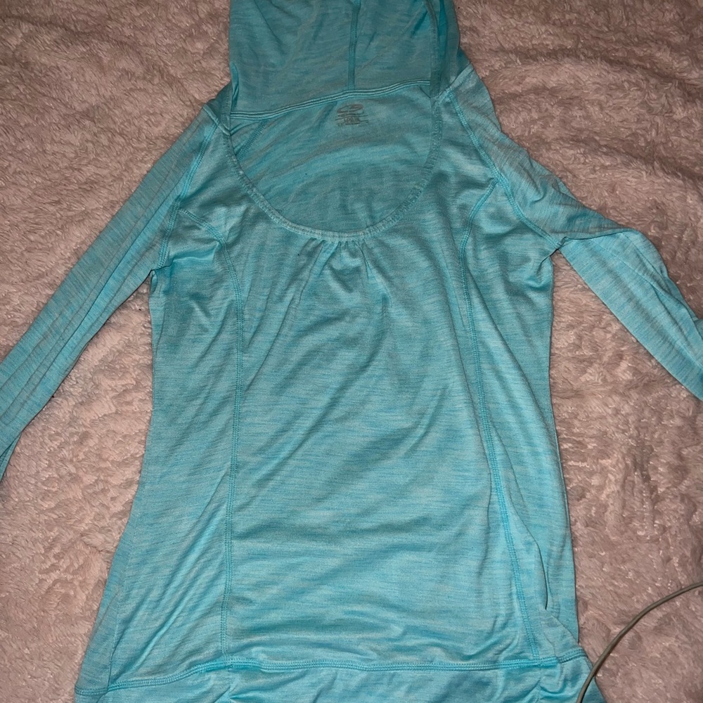 Baby blue work out long sleeve hooded top
